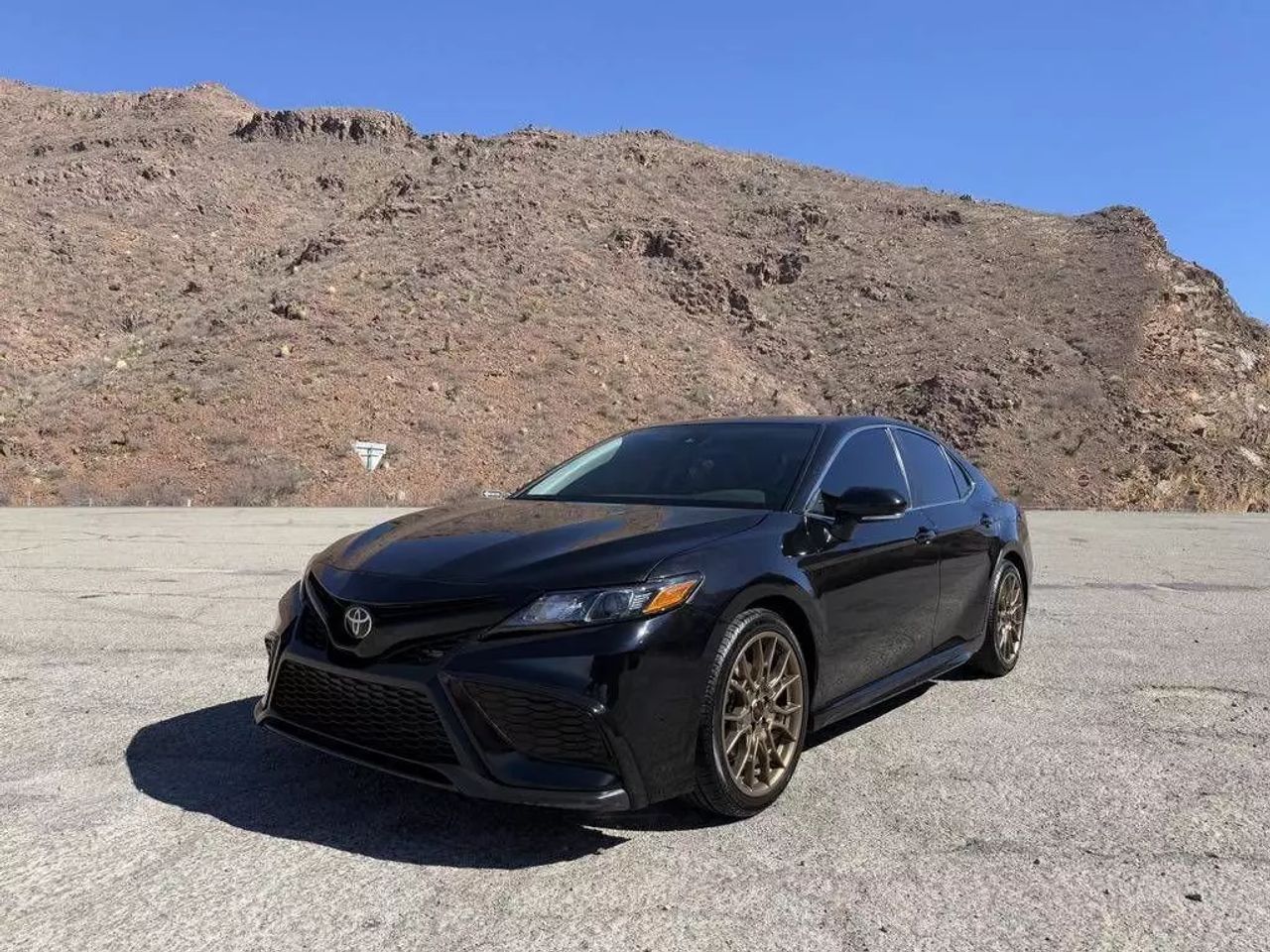 Used 2023 Toyota Camry SE with VIN 4T1G11AK5PU825984 for sale in El Paso, TX