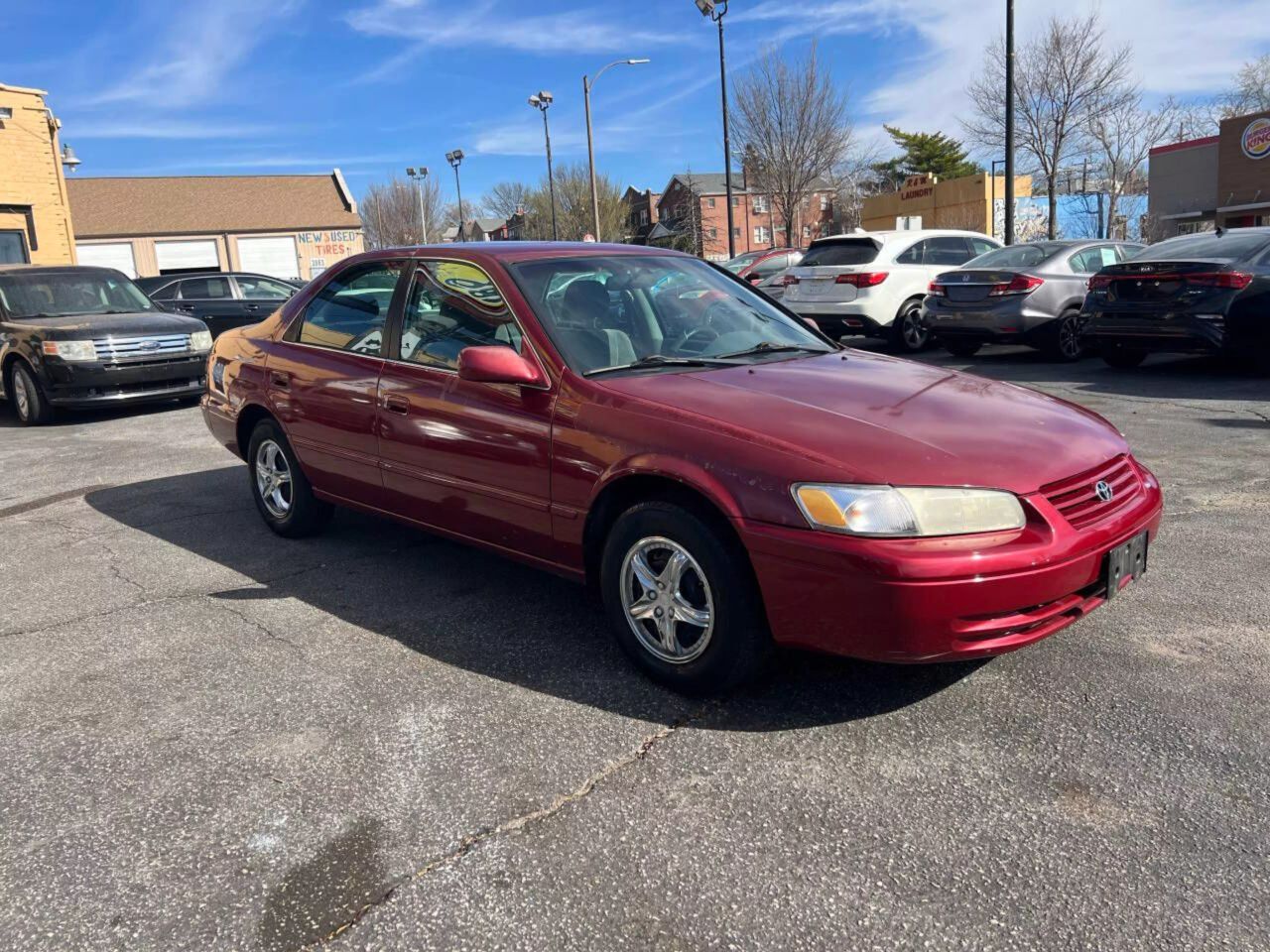 Used 1997 Toyota Camry CE with VIN 4T1BG22K1VU097168 for sale in Saint Louis, MO