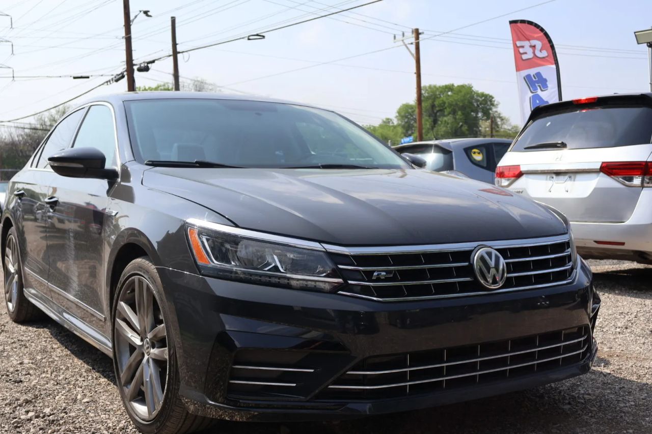 2017 Volkswagen Passat 1.8T R-Line