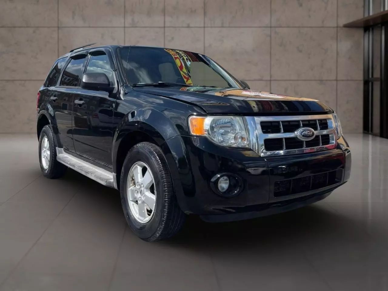 Used 2010 Ford Escape XLT with VIN 1FMCU0D77AKB61505 for sale in Saint Louis, MO