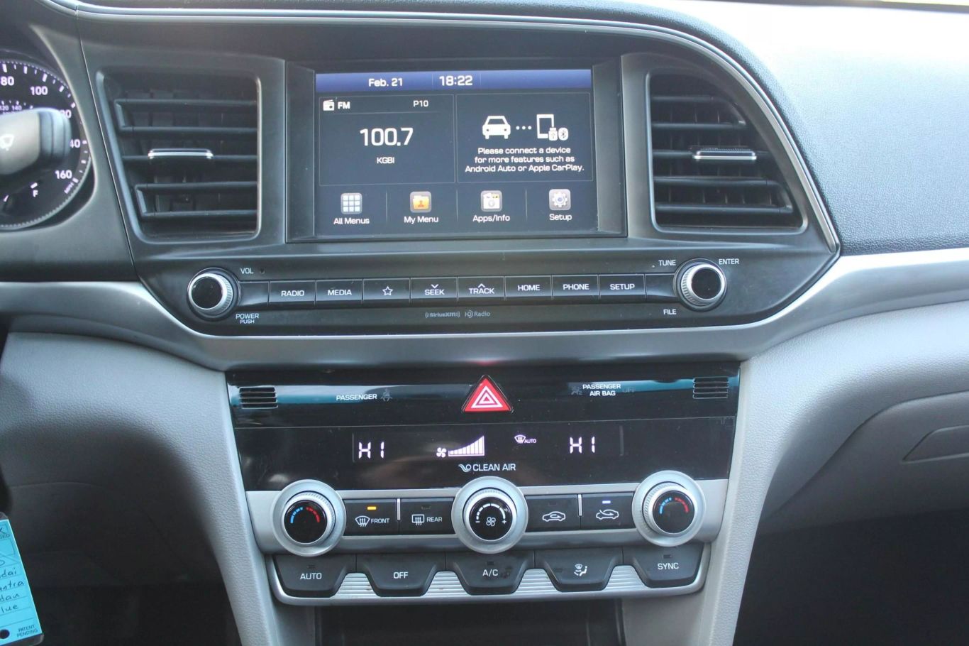 2020 Hyundai Elantra Sel Sedan 4d - Image 22