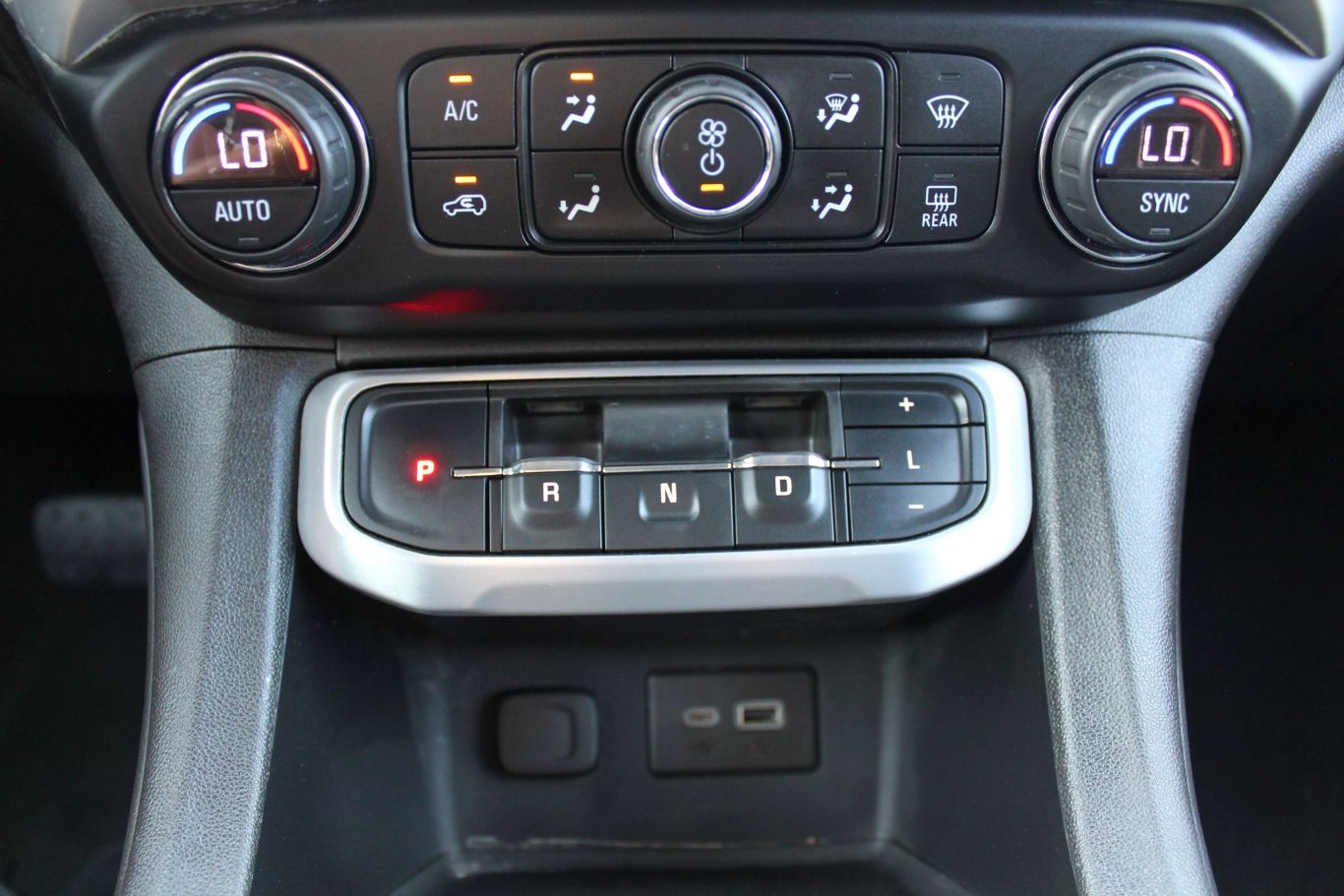 2020 Gmc Acadia Sle Sport Utility 4d - Image 27