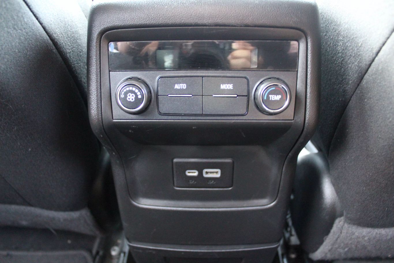 2020 Gmc Acadia Sle Sport Utility 4d - Image 21