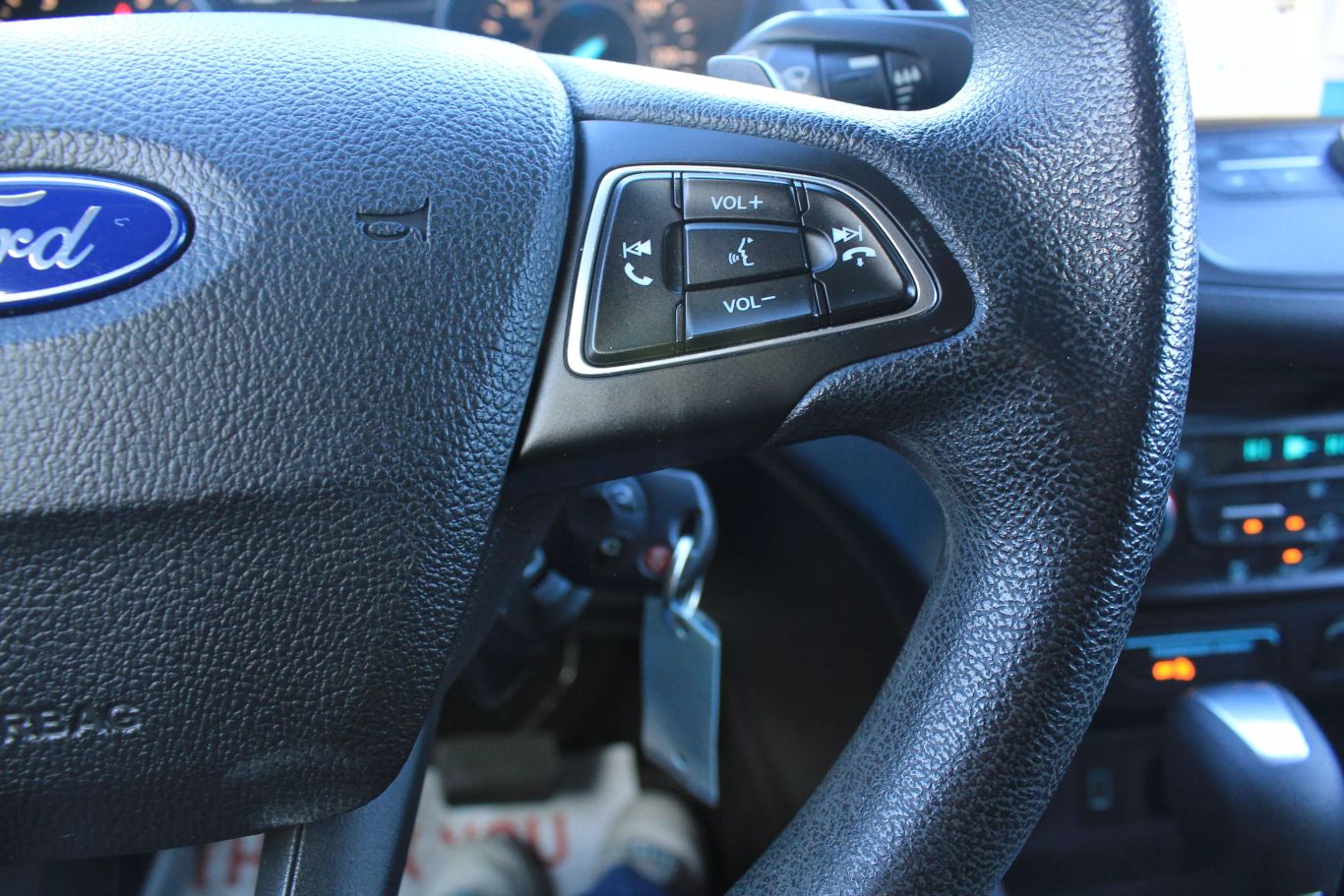 2017 Ford Escape Se Sport Utility 4d - Image 29