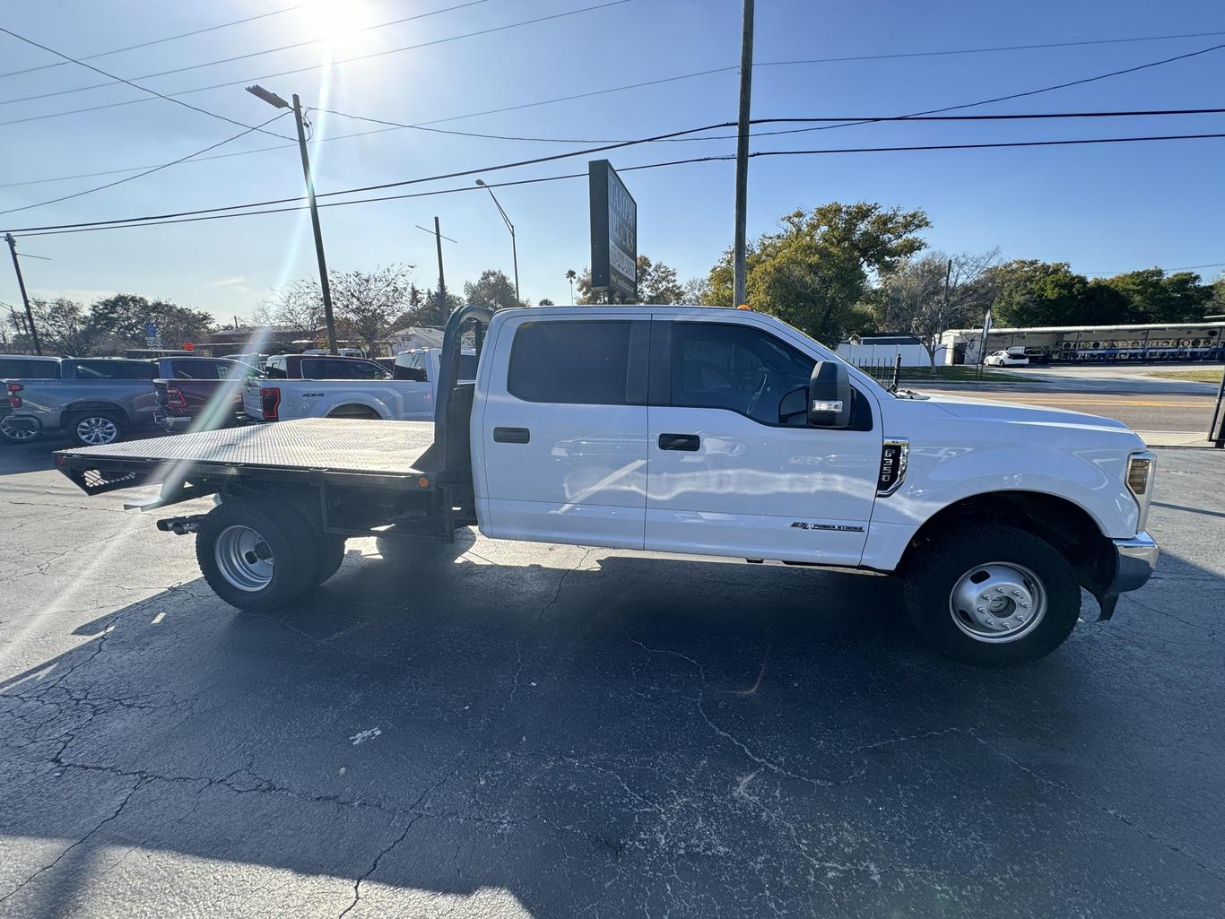 Buy USED 2018 FORD F350 SUPER DUTY CREW CAB & CHASSIS in Tampa, FL at ...