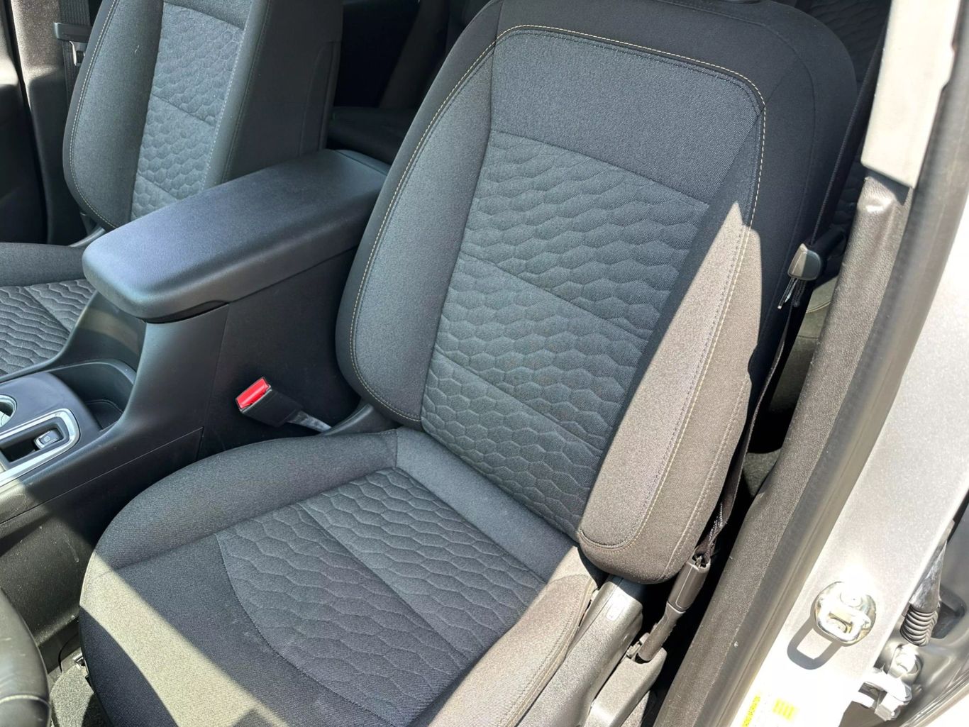 2020 CHEVROLET EQUINOX SUV 4-CYL, TURBO, 1.5 LITER LT SPORT UTILITY 4D