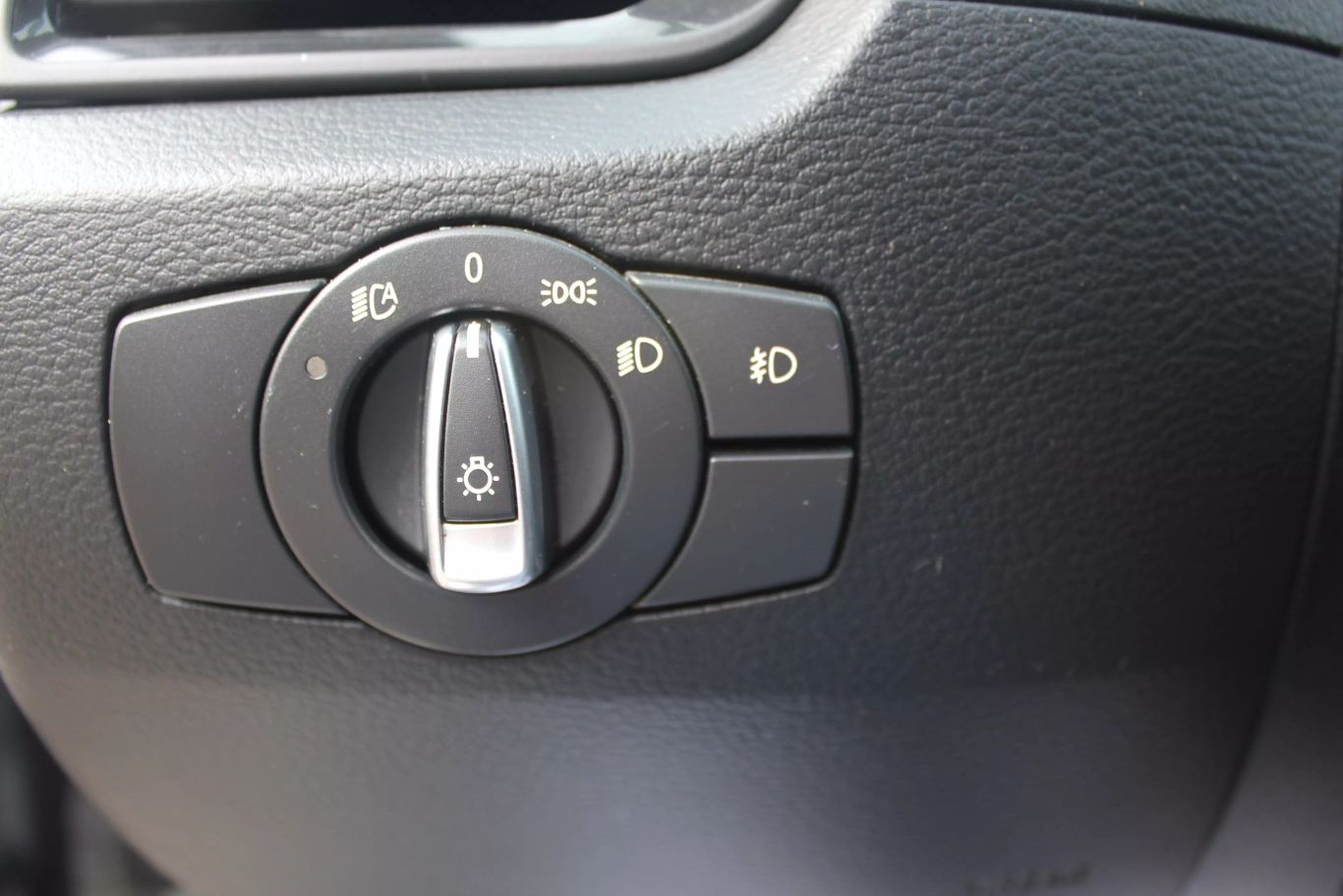 2013 Bmw X1 Xdrive28i Sport Utility 4d - Image 29