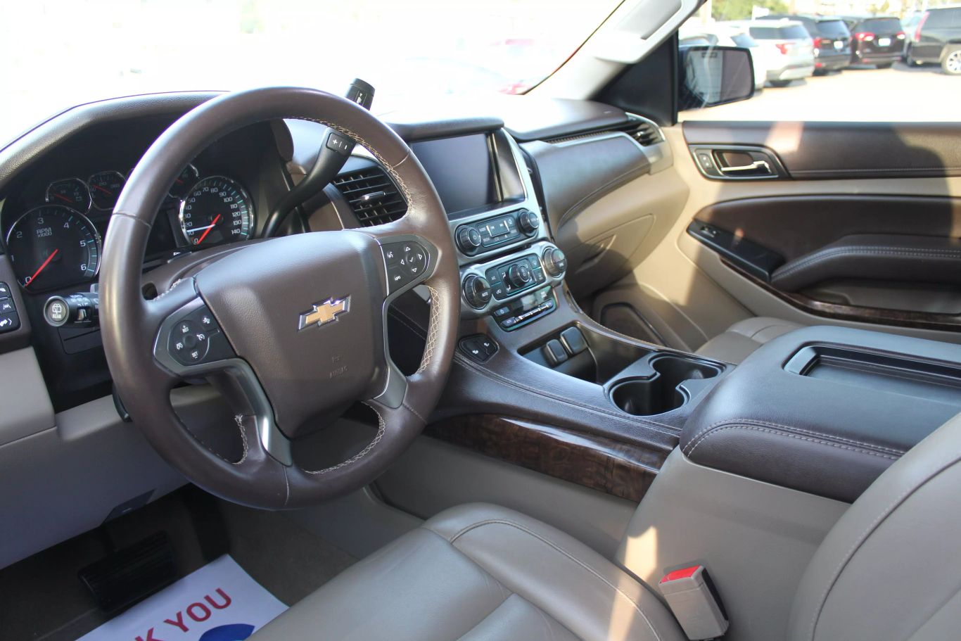 2017 Chevrolet Suburban Lt Sport Utility 4d - Image 9