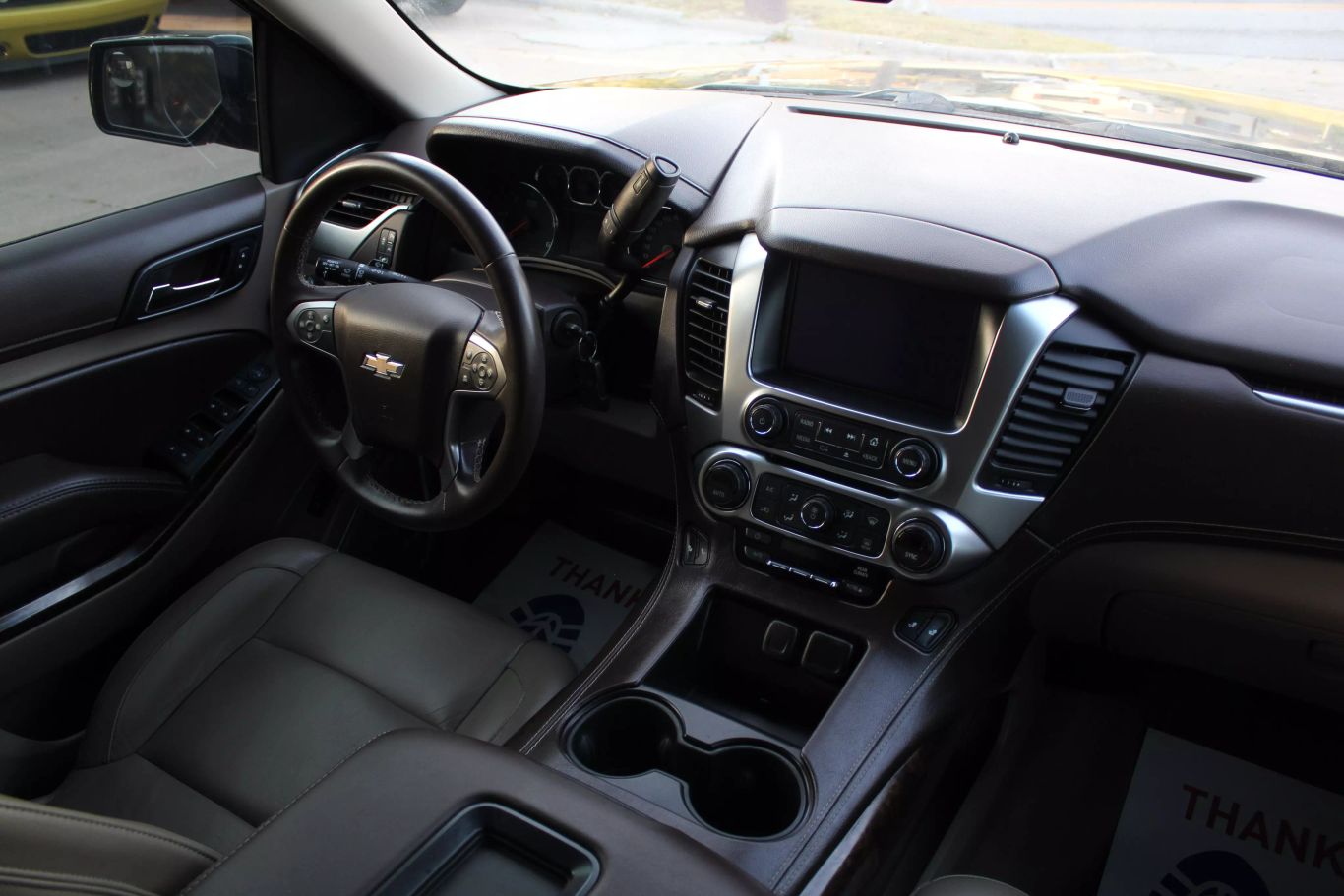 2017 Chevrolet Suburban Lt Sport Utility 4d - Image 14