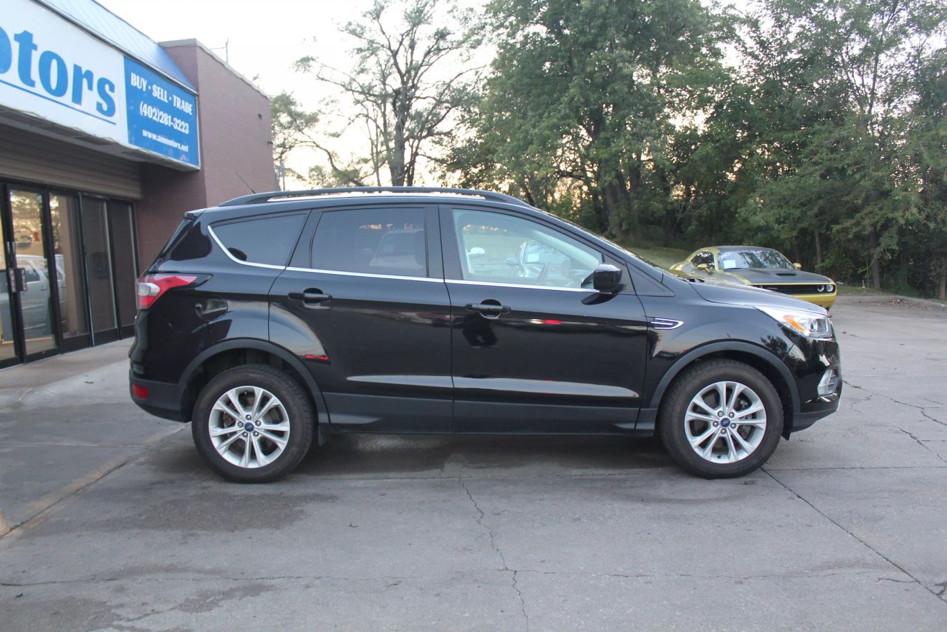 2017 Ford Escape Se Sport Utility 4d - Image 5