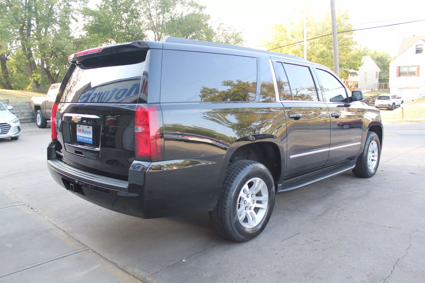 2017 Chevrolet Suburban Lt Sport Utility 4d - Image 7