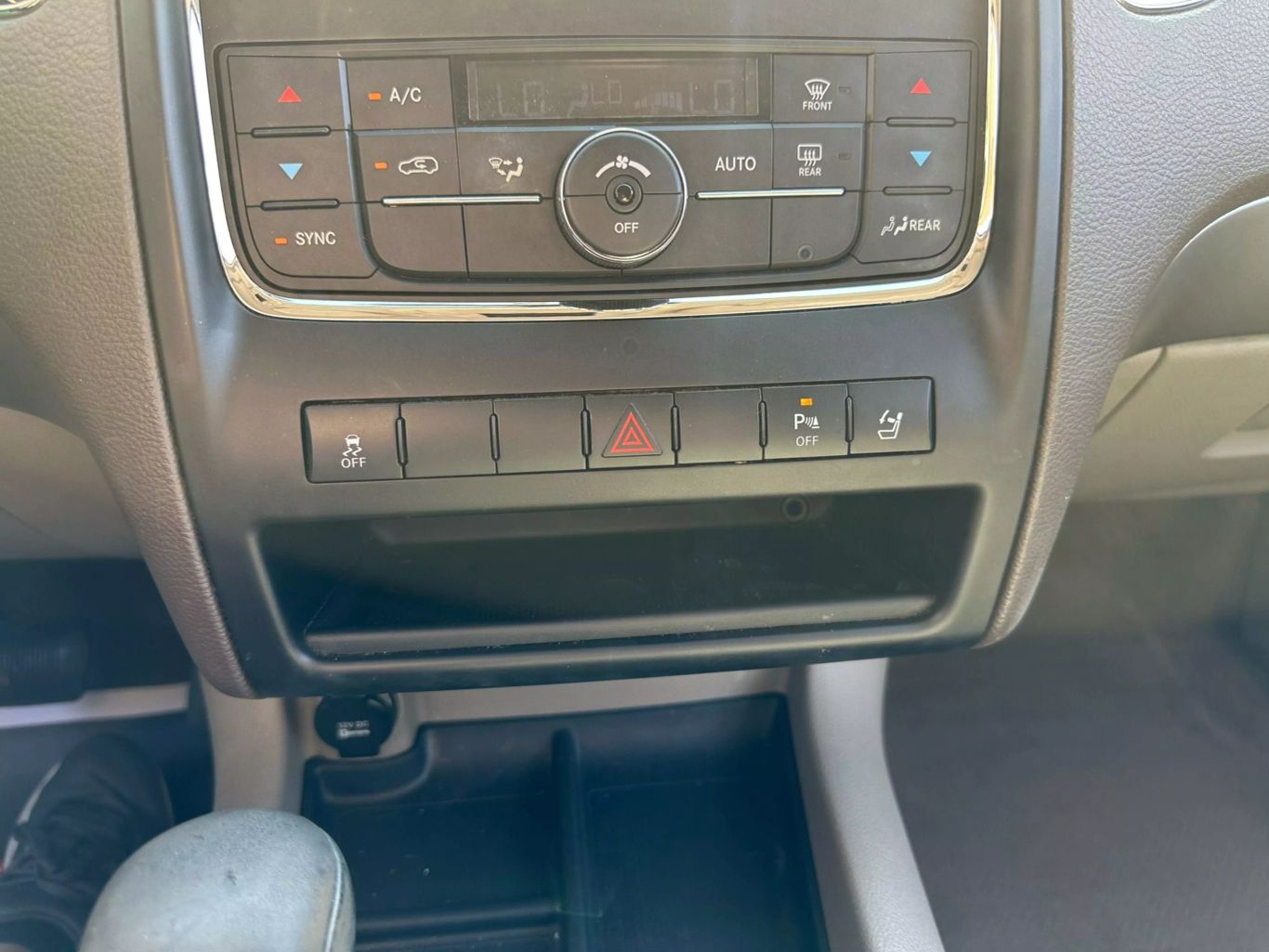 2012 DODGE DURANGO SUV V6, 3.6 LITER SXT SPORT UTILITY 4D