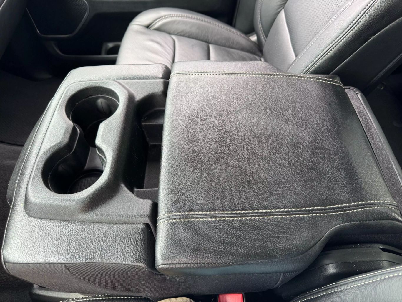 2019 RAM RAM 1500 PICKUP V8 5.7L GASOLINE CREW CAB LARAMIE 5.7L V8