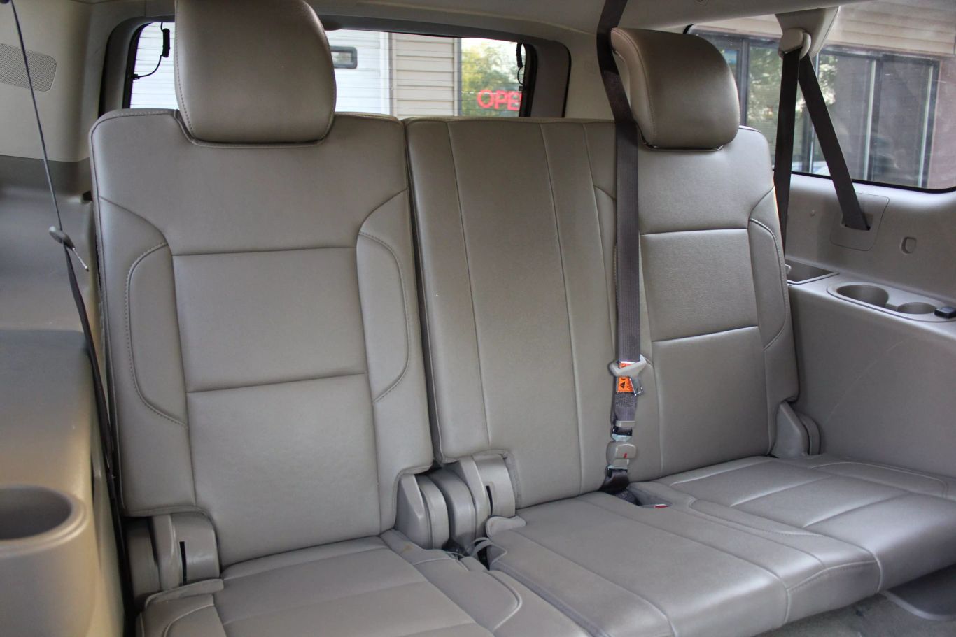 2017 Chevrolet Suburban Lt Sport Utility 4d - Image 23
