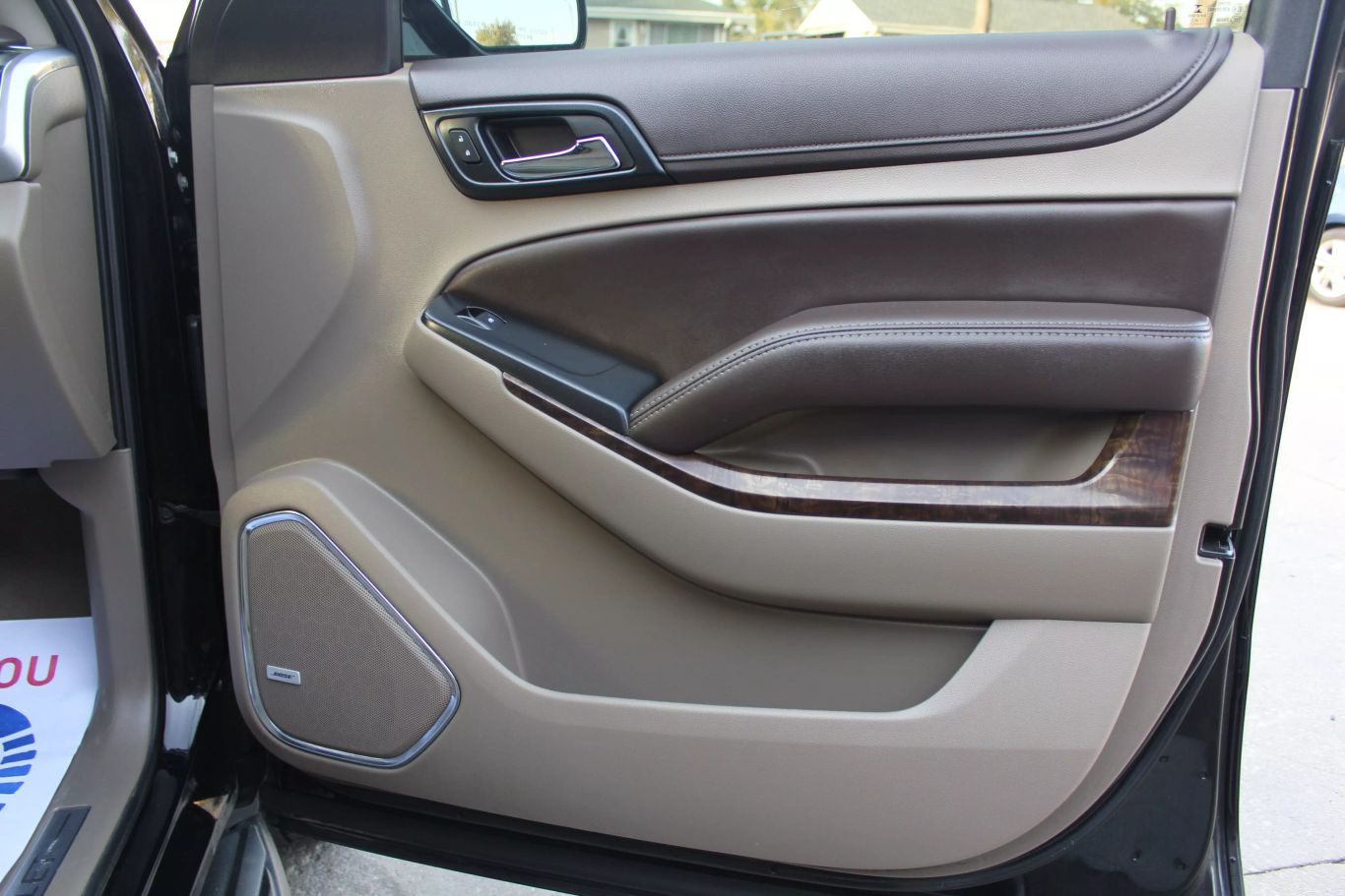2017 Chevrolet Suburban Lt Sport Utility 4d - Image 19