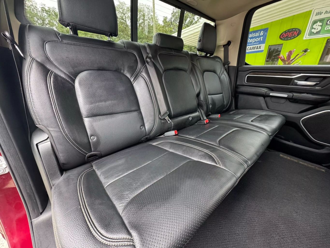 2019 RAM RAM 1500 PICKUP V8 5.7L GASOLINE CREW CAB LARAMIE 5.7L V8