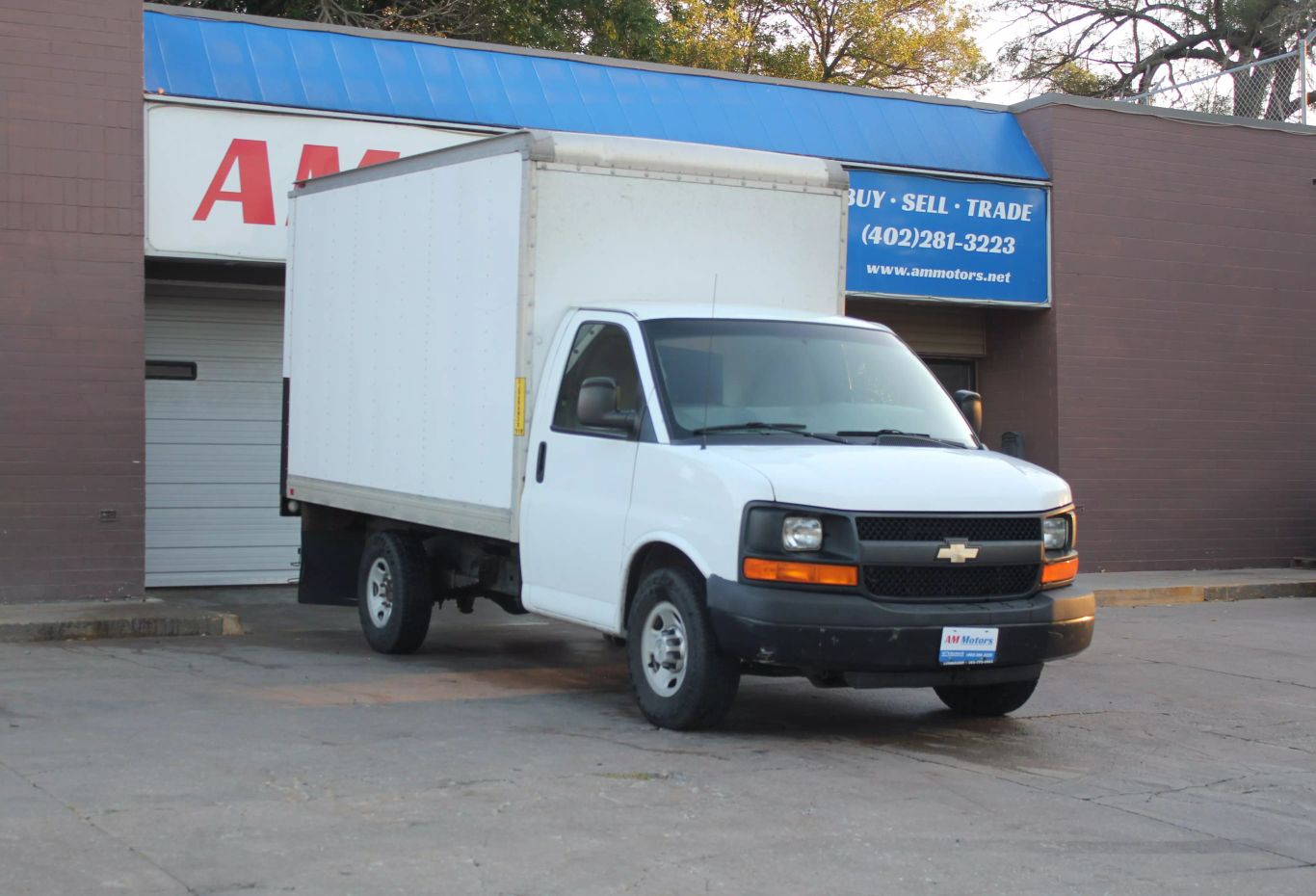 2014 Chevrolet Express Commercial Cutaway Cutaway Van 2d - Image 1