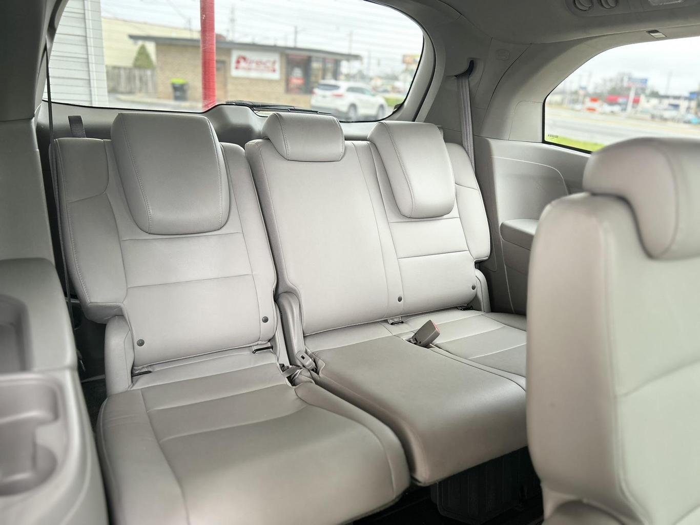 2015 Honda Odyssey EX-L photo 38