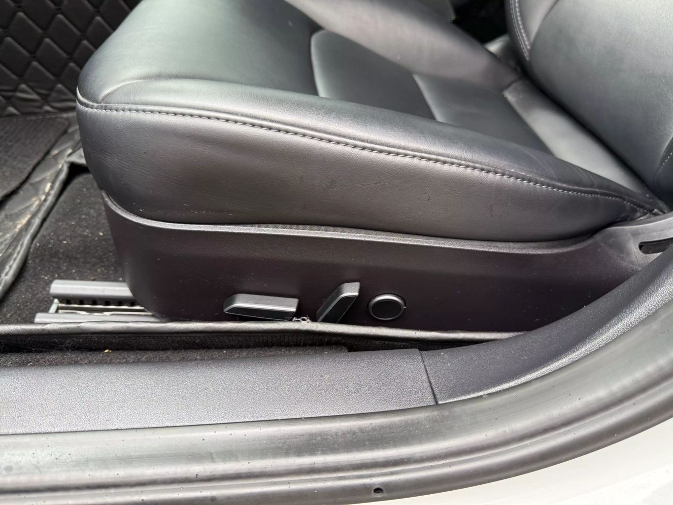 2022 TESLA MODEL 3 SEDAN DUAL ELECTRIC MOTORS LONG RANGE SEDAN 4D