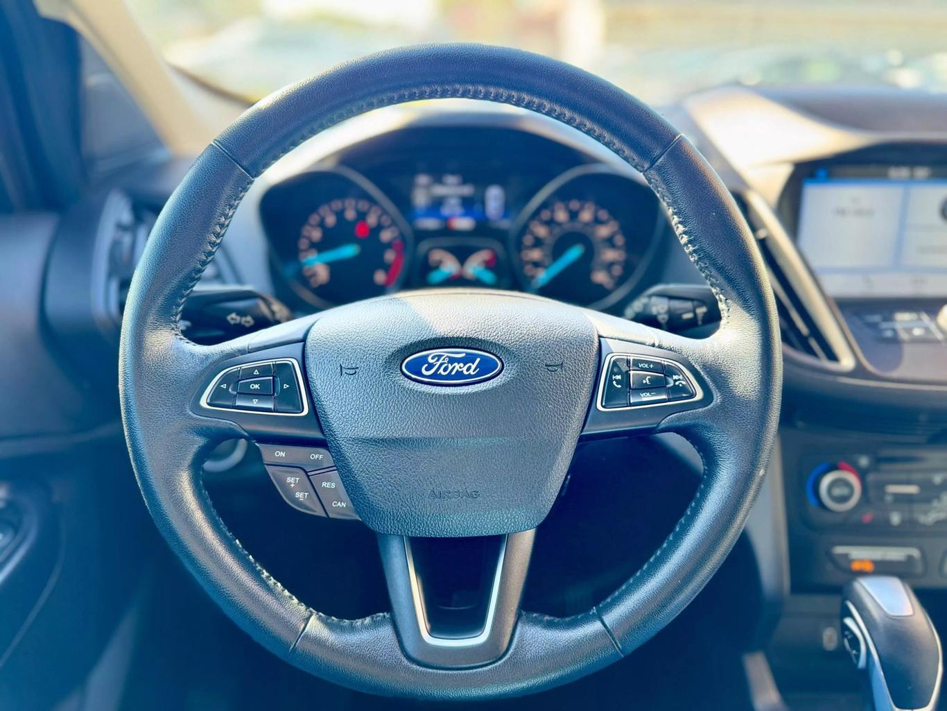 2019 Ford Escape SEL photo 63