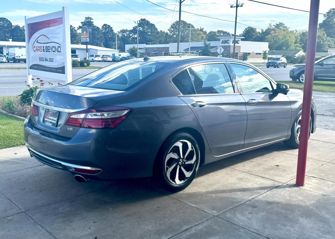 2017 Honda Accord EX-L V-6 photo 54