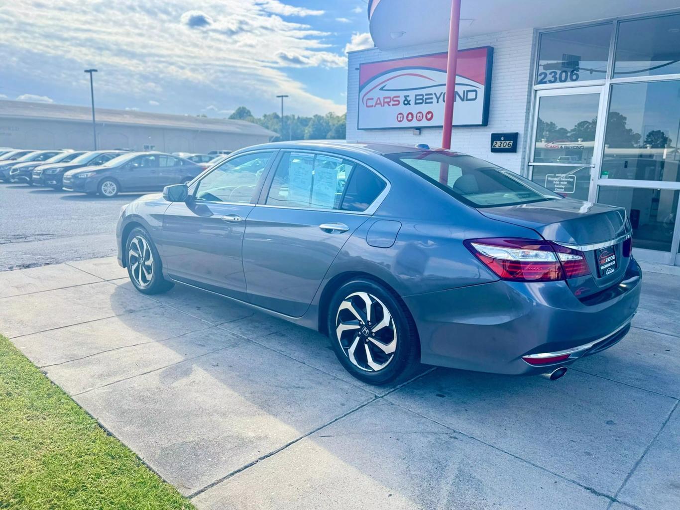 2017 Honda Accord EX-L V-6 photo 58