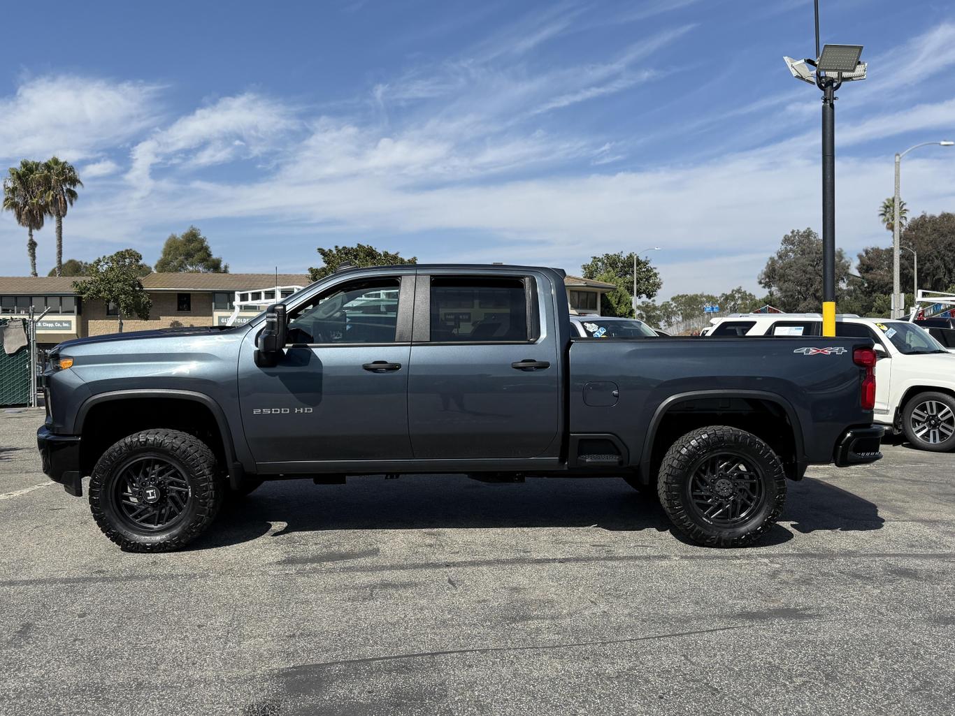 2020 Chevrolet Silverado 2500HD Custom photo 8