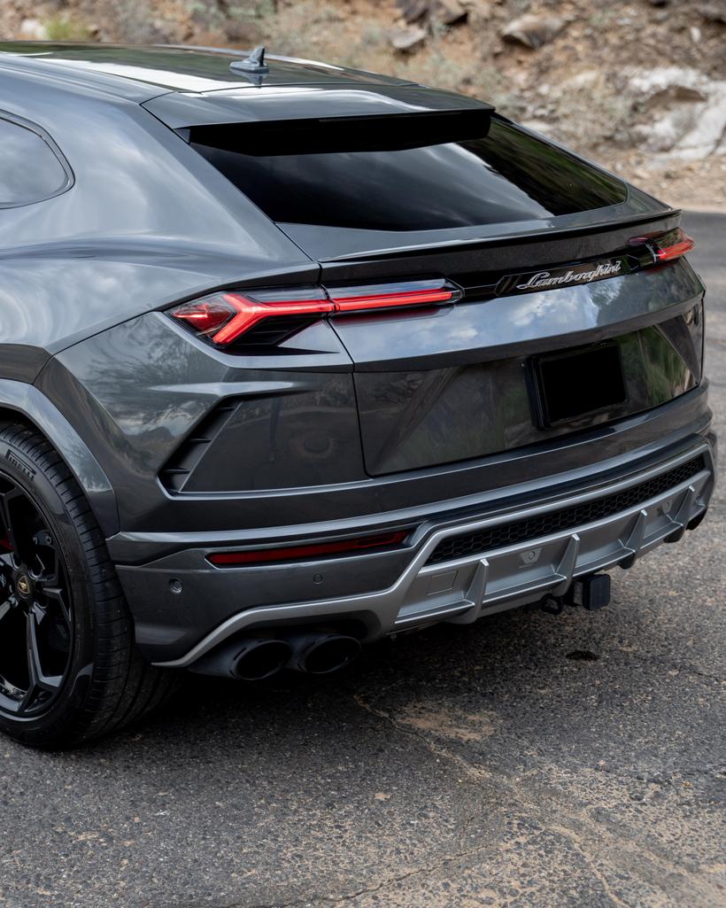 2019 Lamborghini Urus Base photo 33