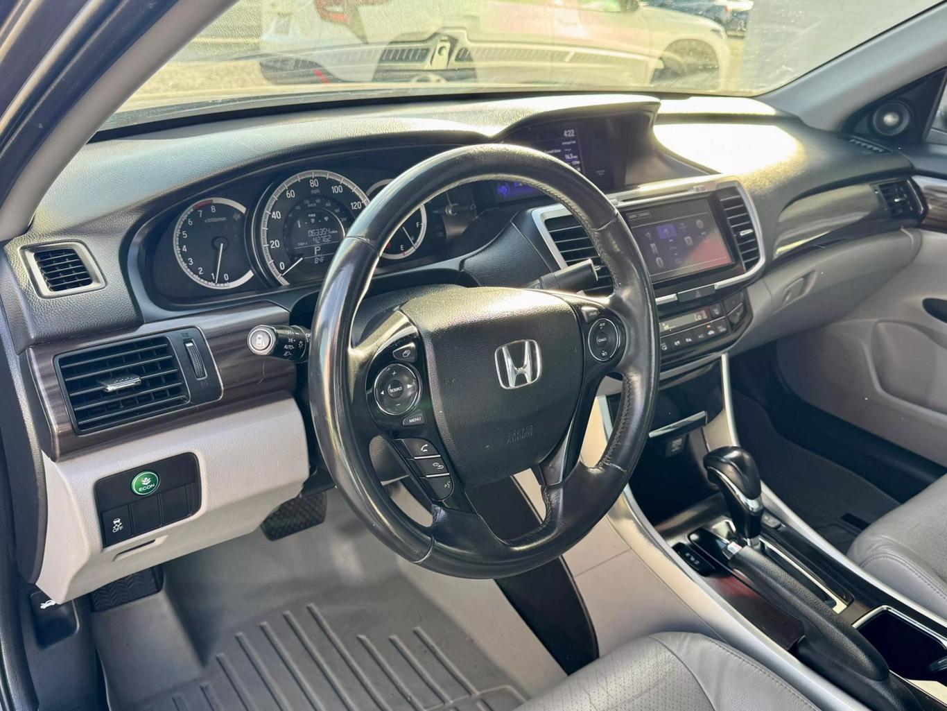 2017 Honda Accord EX-L V-6 photo 65