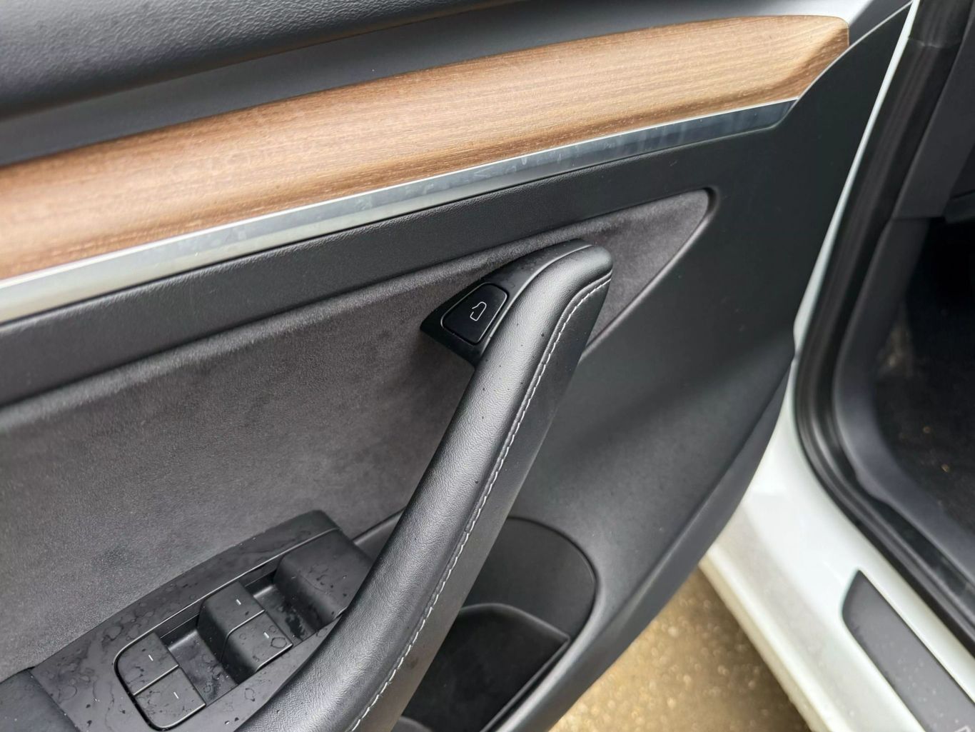 2022 TESLA MODEL 3 SEDAN DUAL ELECTRIC MOTORS LONG RANGE SEDAN 4D