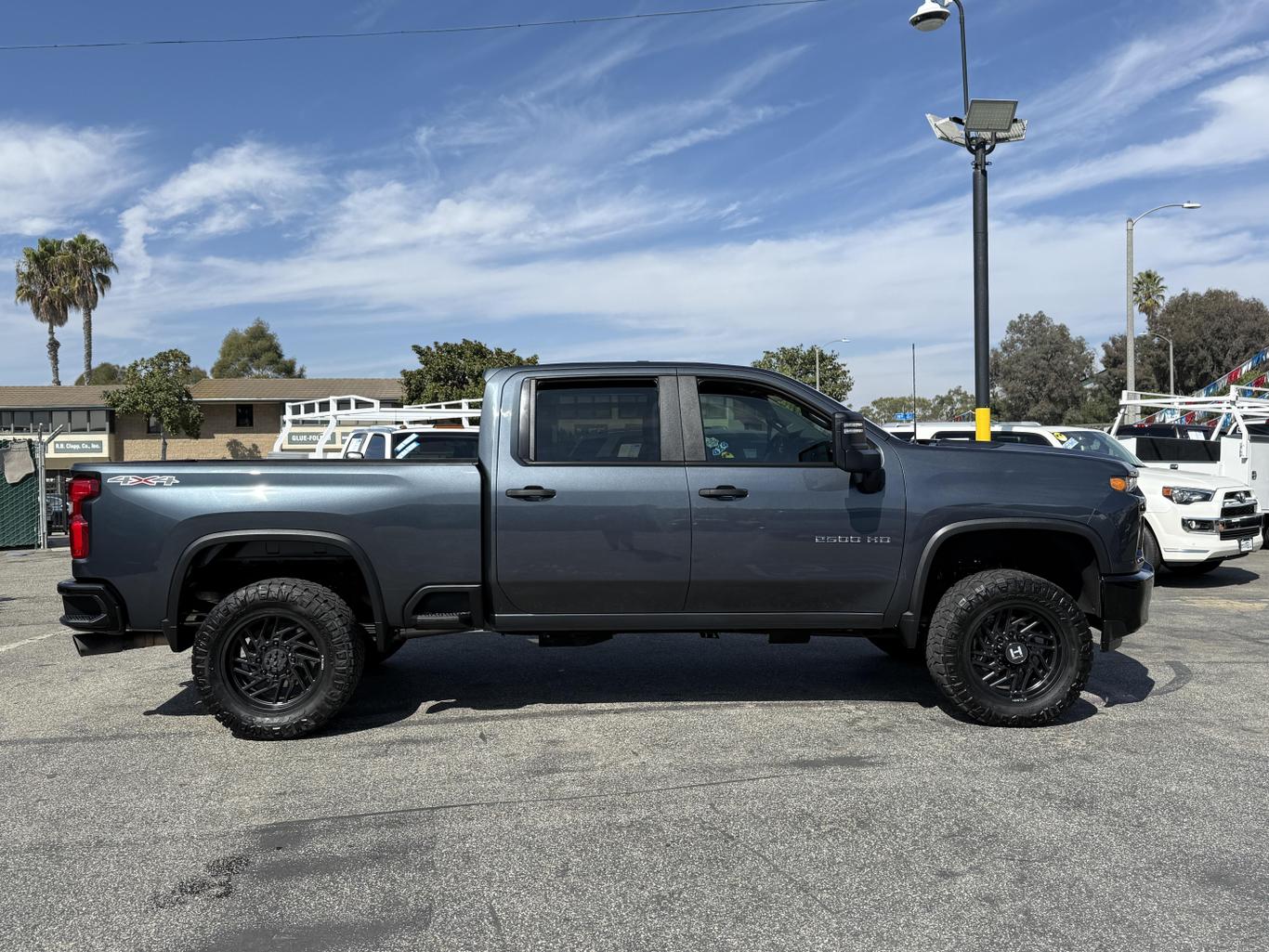 2020 Chevrolet Silverado 2500HD Custom photo 4