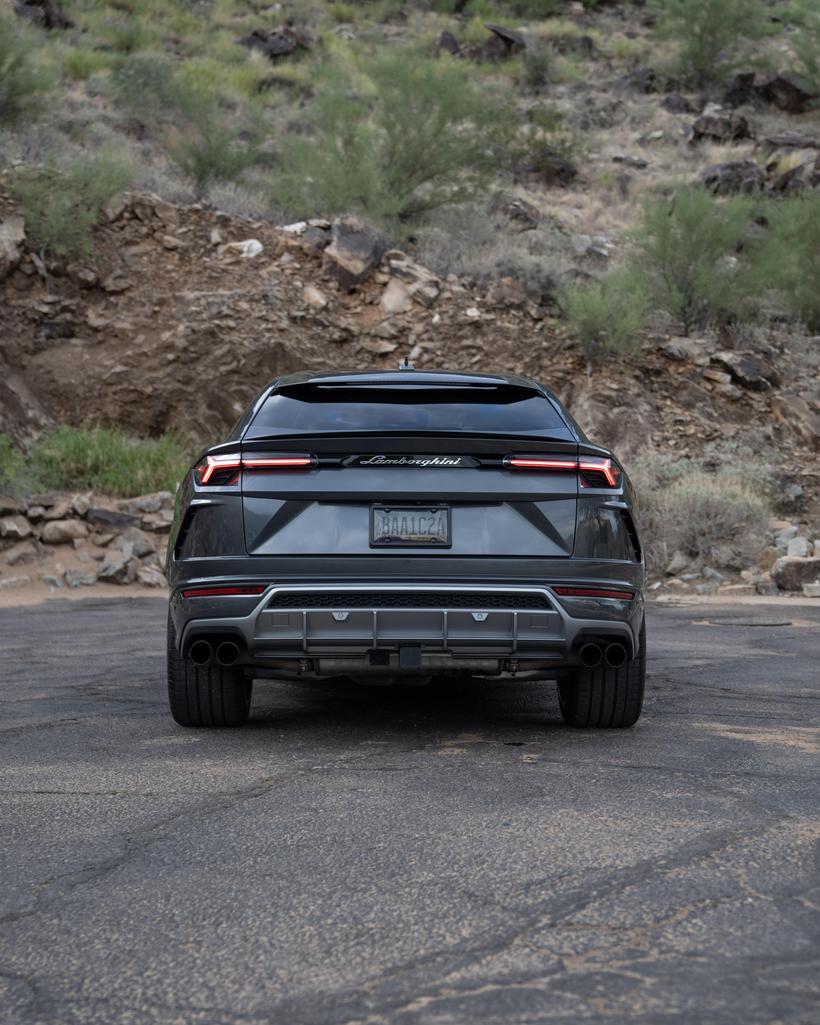 2019 Lamborghini Urus Base photo 20