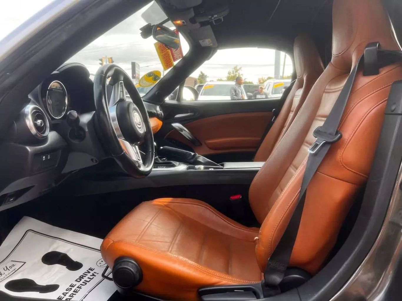 2019 Fiat 124 Spider - Image 9