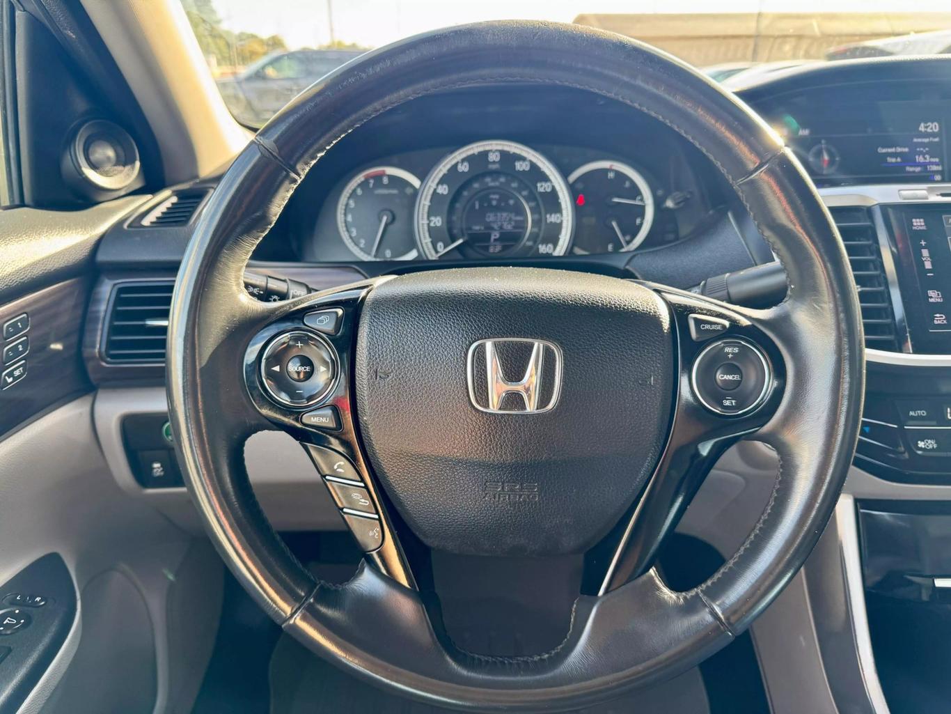 2017 Honda Accord EX-L V-6 photo 59