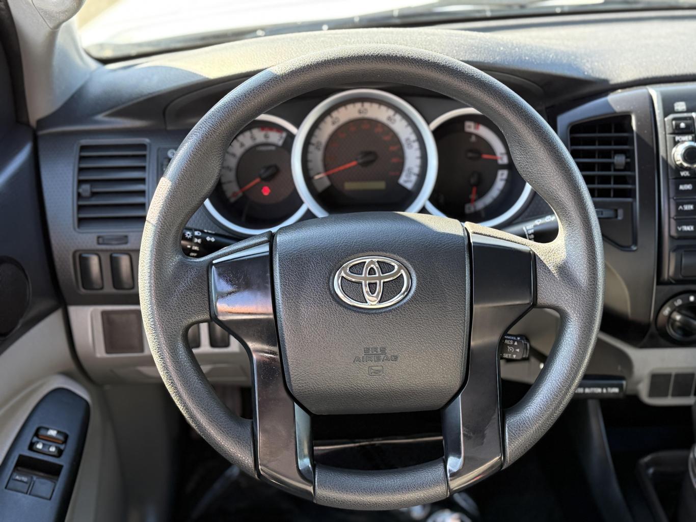 2013 Toyota Tacoma Base photo 12