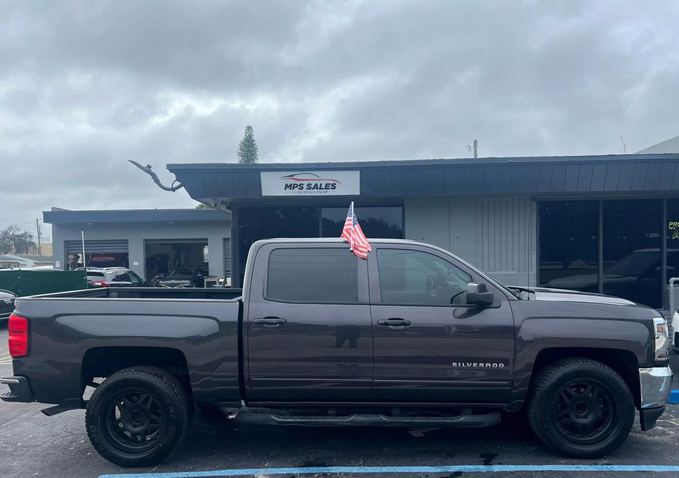2016 CHEVROLET SILVERADO 1500 CREW CAB PICKUP V8, ECOTEC3, 5.3 LITER LT PICKUP 4D 5 3/4 FT