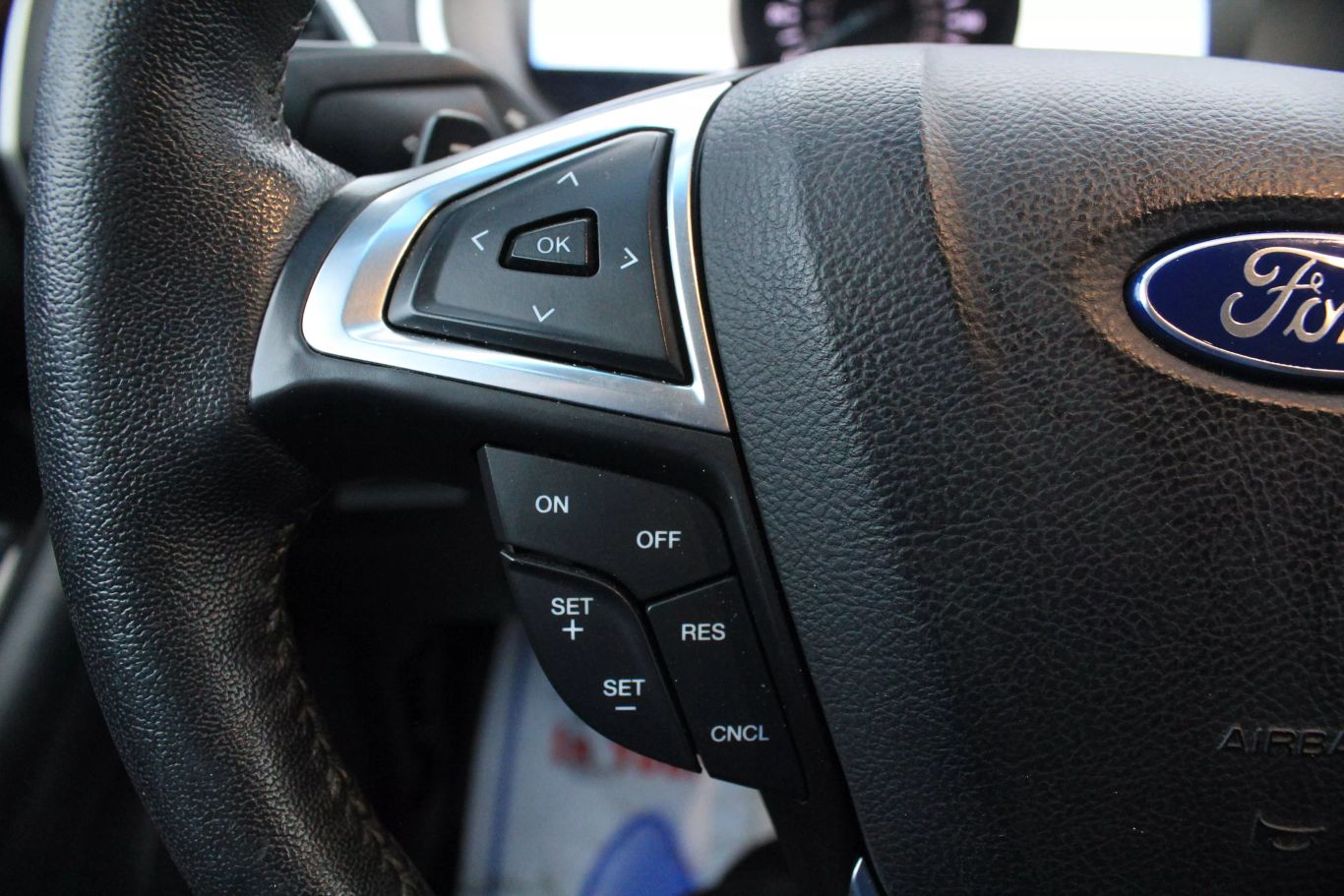 2016 Ford Edge Sel Sport Utility 4d - Image 29