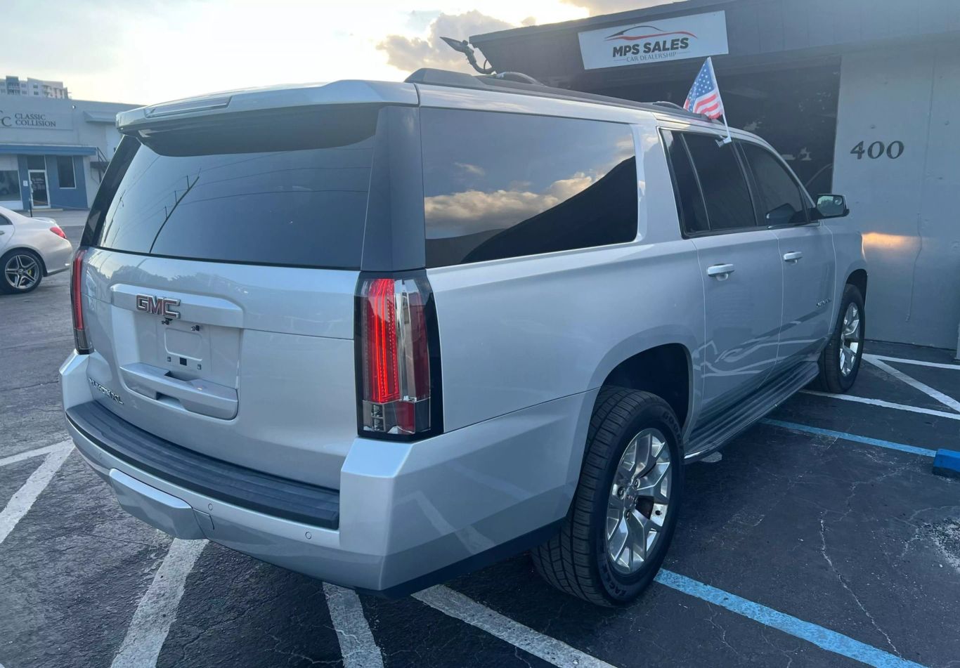 2015 GMC YUKON XL SUV V8, ECOTEC3, FF, 5.3L SLE SPORT UTILITY 4D