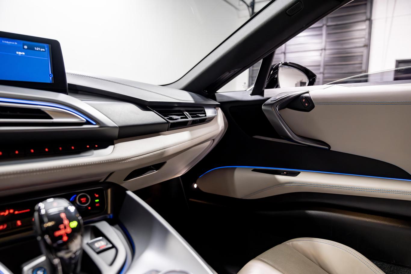 2015 BMW i8 Pure Impulse World photo 38