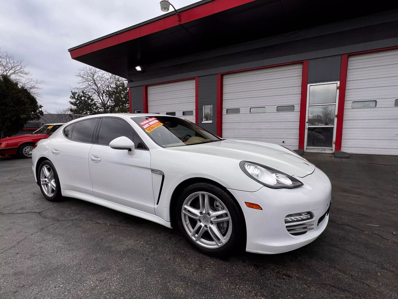 2013 Porsche Panamera - Image 2
