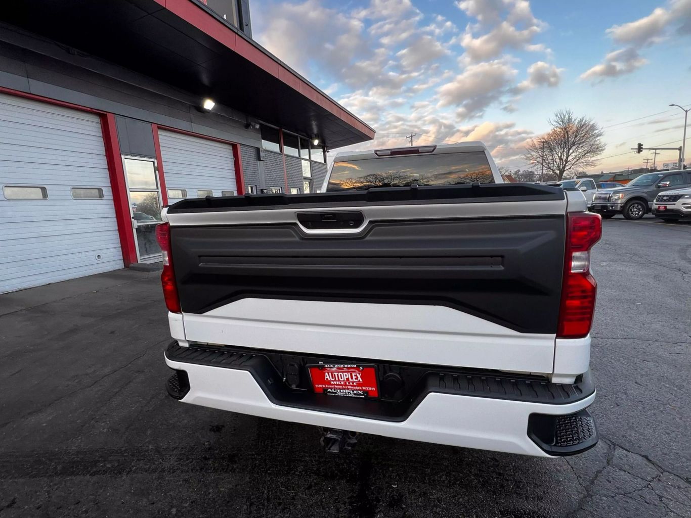 2021 Chevrolet Silverado 1500 Crew Cab - Image 19
