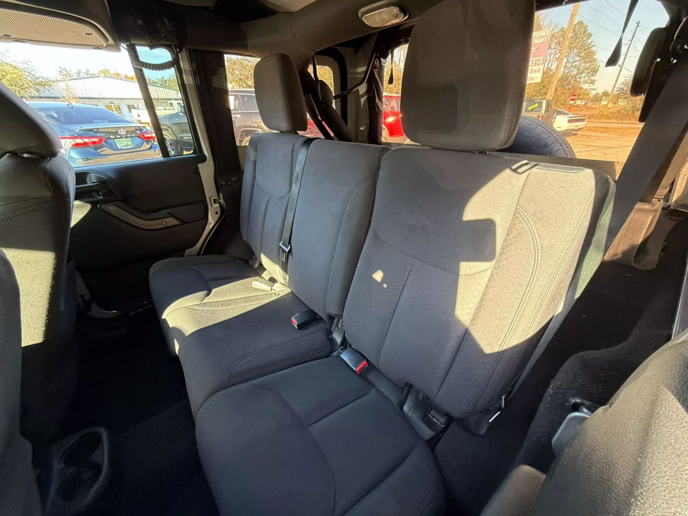 2016 JEEP WRANGLER SUV V6, 3.6 LITER UNLIMITED SPORT SUV 4D