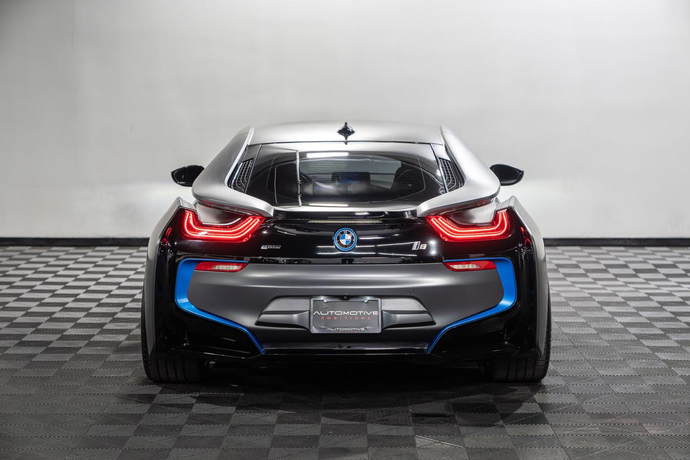 2015 BMW i8 Pure Impulse World photo 26