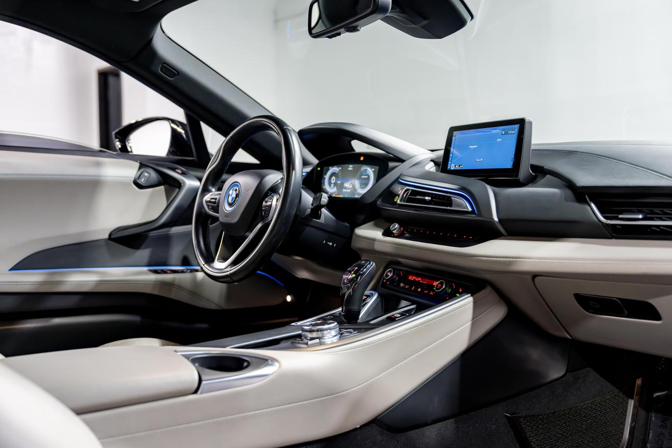 2015 BMW i8 Pure Impulse World photo 44