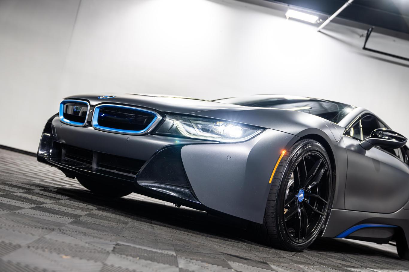 2015 BMW i8 Pure Impulse World photo 11