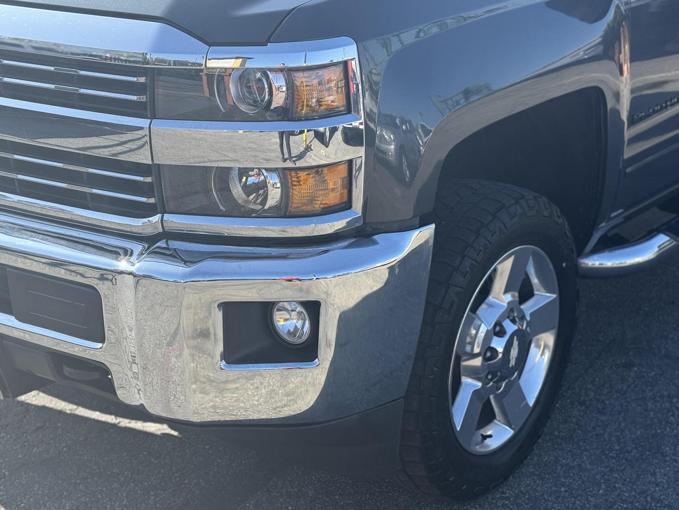 2017 Chevrolet Silverado 2500HD LT photo 6