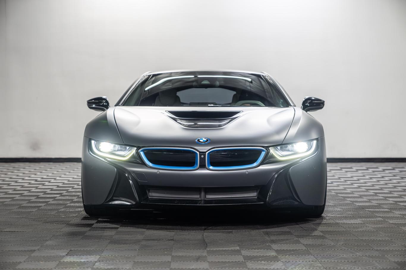 2015 BMW i8 Pure Impulse World photo 16