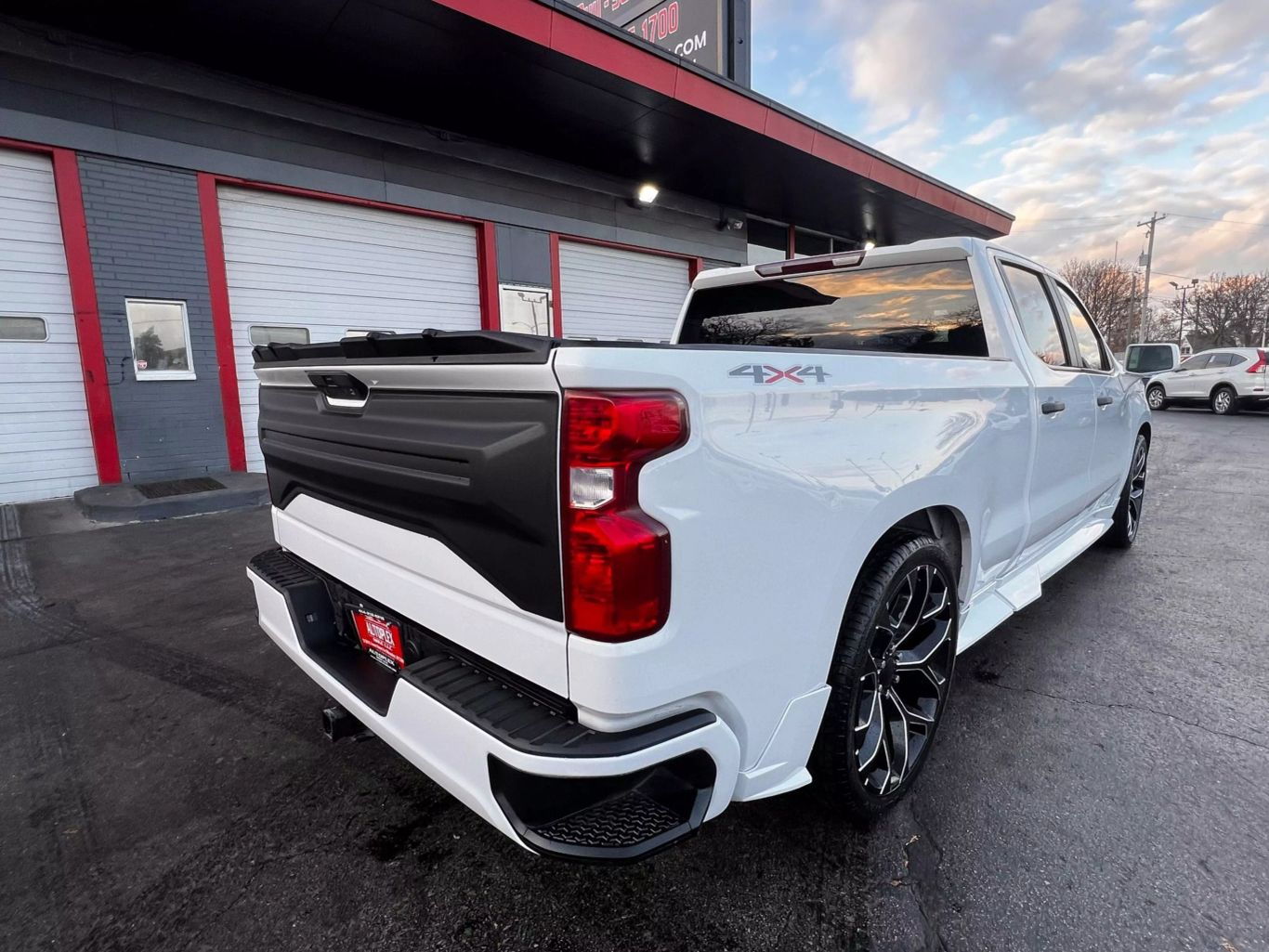 2021 Chevrolet Silverado 1500 Crew Cab - Image 22