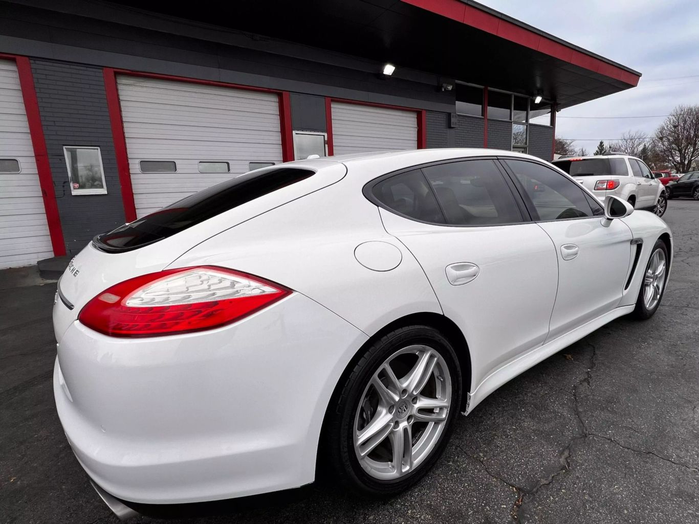 2013 Porsche Panamera - Image 22