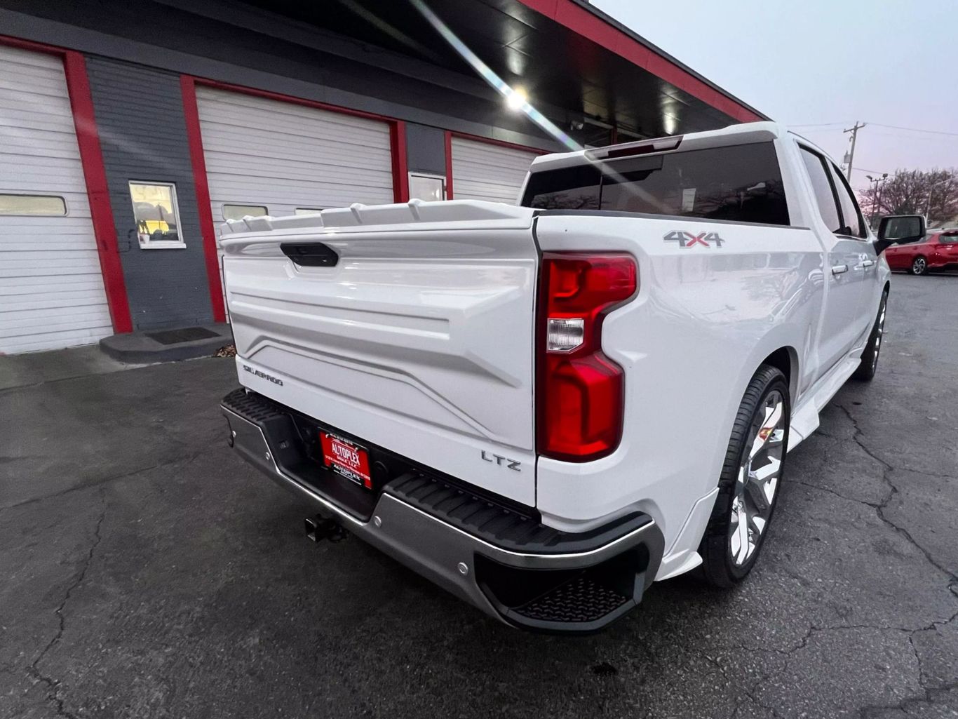 2021 Chevrolet Silverado 1500 Crew Cab - Image 19